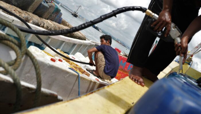 Nelayan Semaput Akibat Harga Solar Tembus Rp12 Ribu per Liter, KPKP Kepulauan Seribu Asik Tanam Kangkung