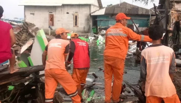 Mushola At-Taubah Roboh, 20 Persen Rumah Pesisir Kepulauan Seribu Rawan Ambruk