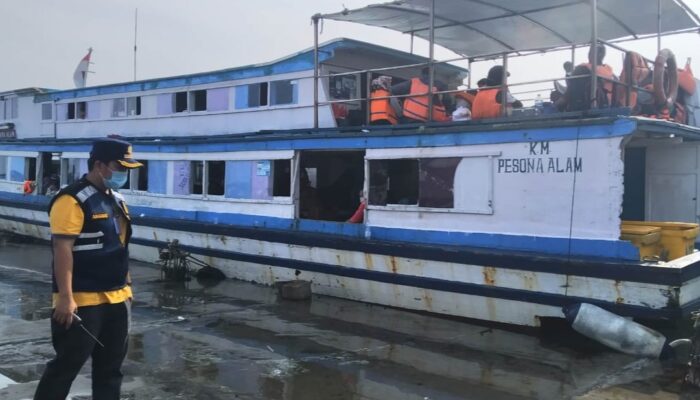Setelah Polemik Penghentian, 23 Kapal Tradisional Diizinkan Kembali Berlayar di Kepulauan Seribu